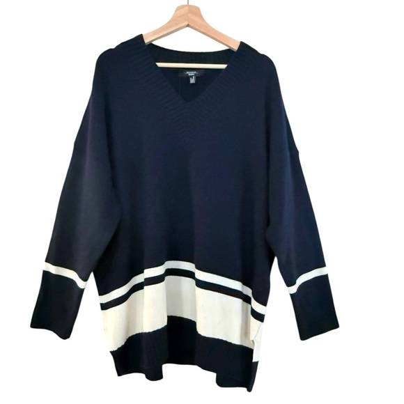 MAXMARA Nuraghe Striped V-Neck Knit Wool Sweater Navy Ivory Size M NEW - Picture 3 of 12